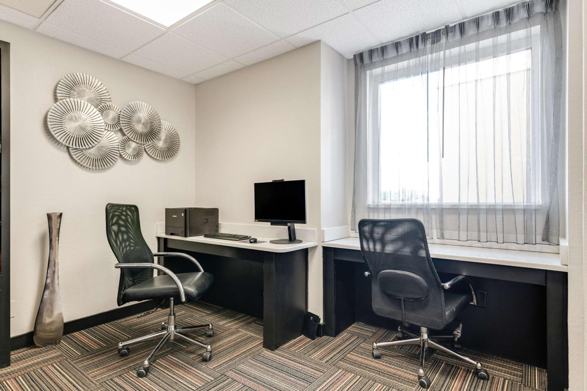 Best Western Auburndale Inn & Suites Buitenkant foto