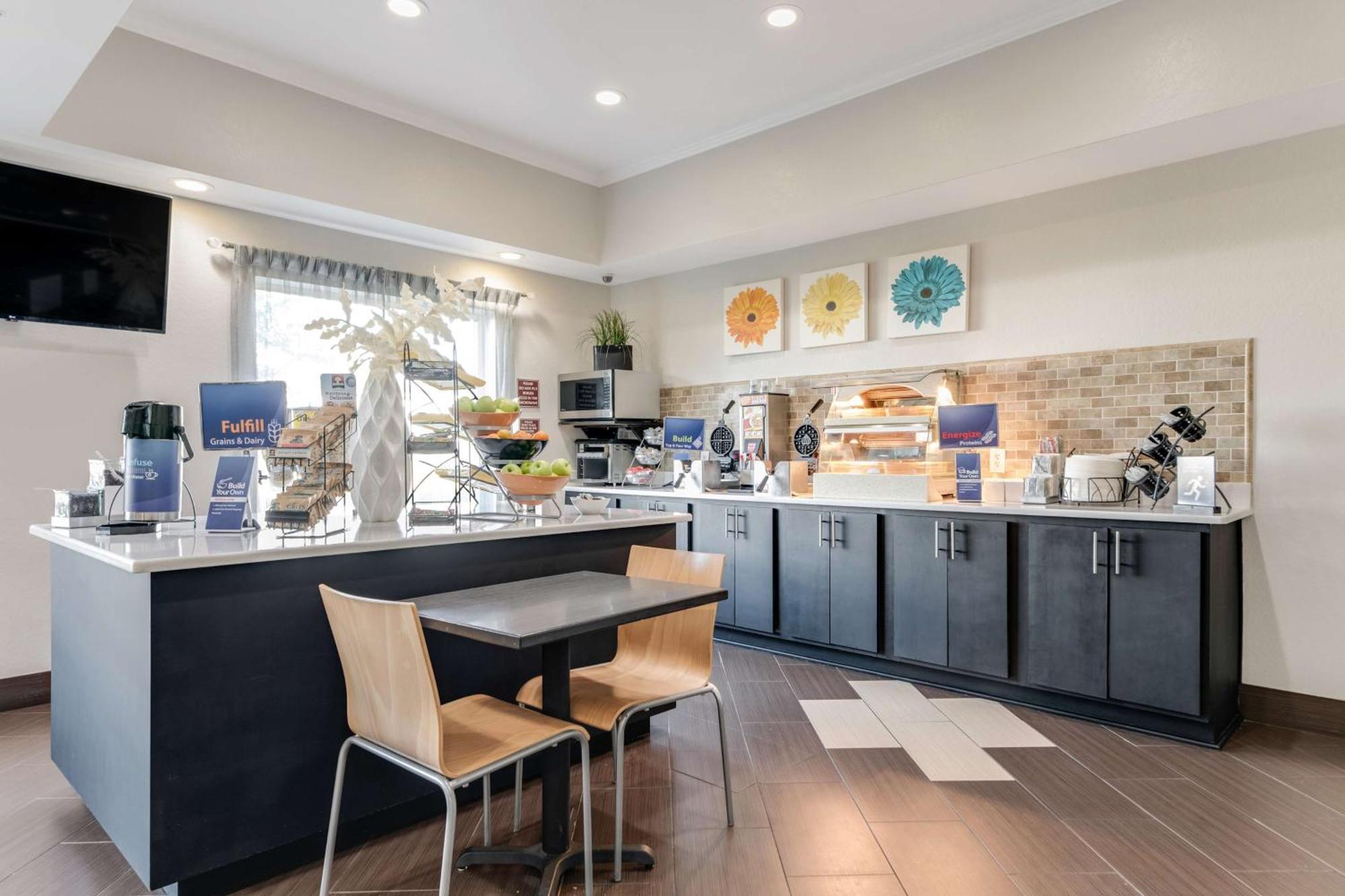 Best Western Auburndale Inn & Suites Buitenkant foto
