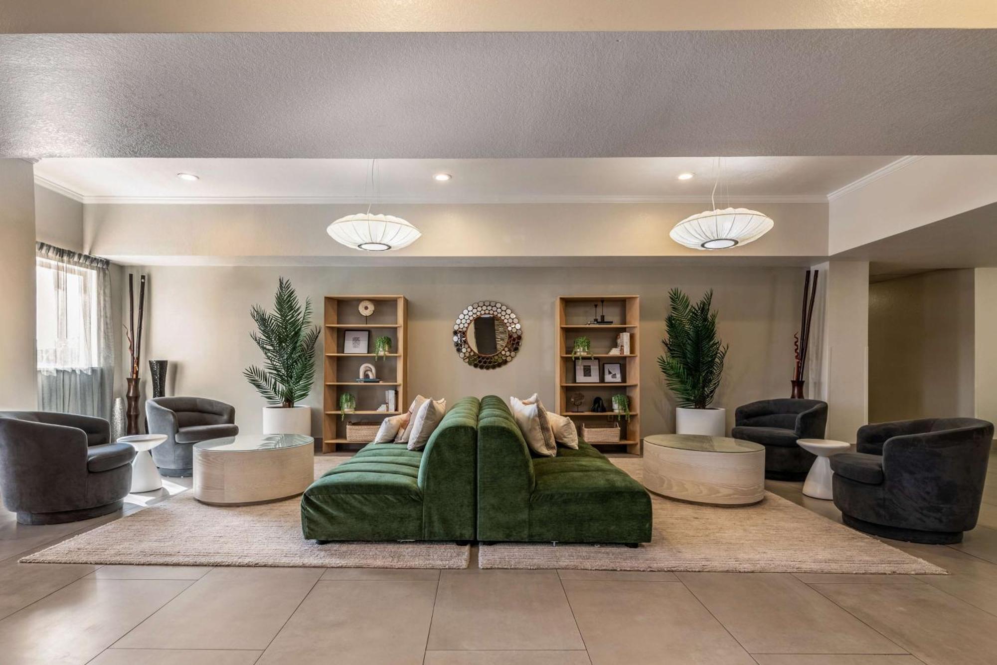 Best Western Auburndale Inn & Suites Buitenkant foto